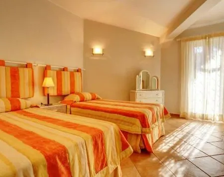 فيلة Sleeps 4 Air Con Wifi فالي دو لوبو